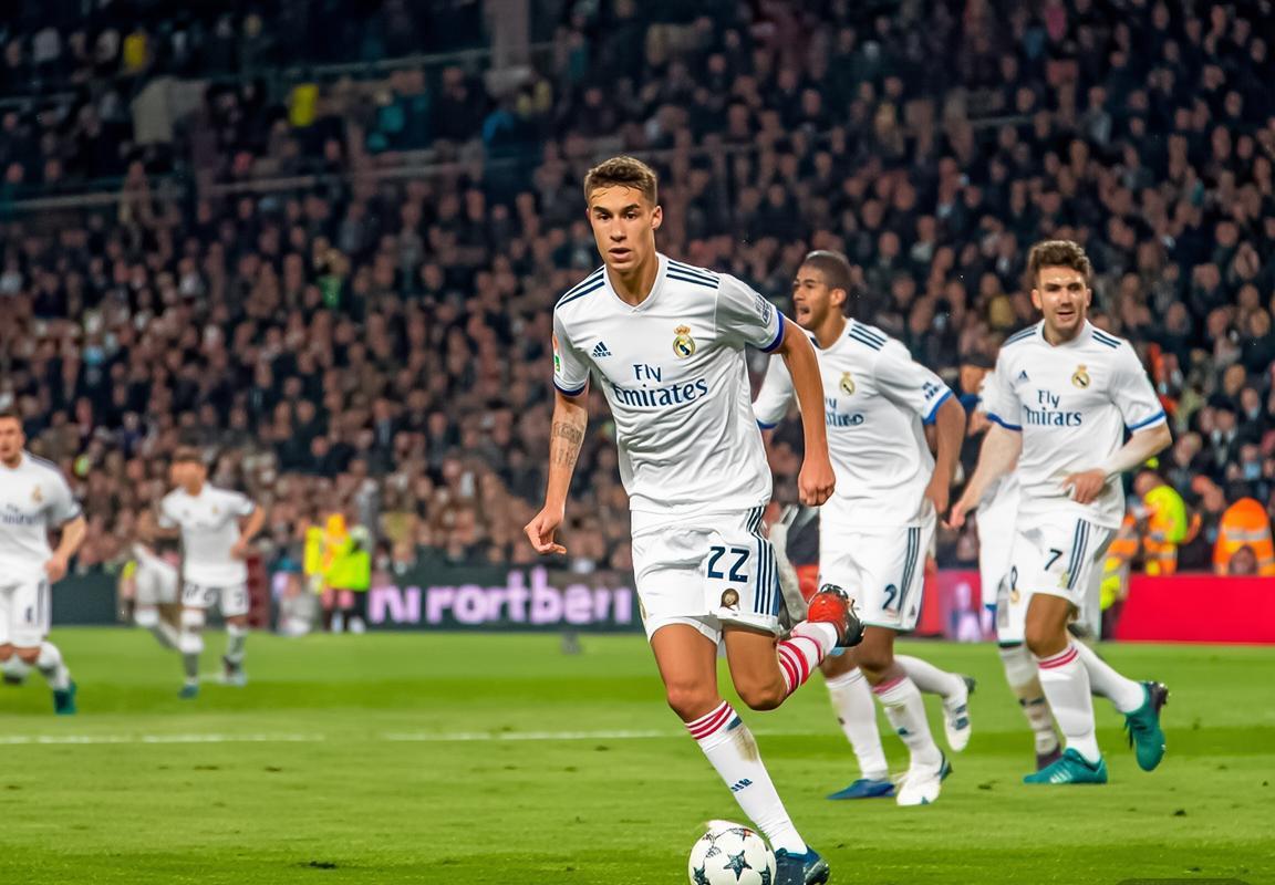 皇马4-3逆转奥林匹亚科斯！姆巴佩欧冠小组赛独中四元助皇家马德里惊险取胜